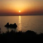 Angolo Di Paradiso * Коста-Парадисо